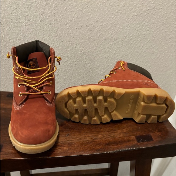 Cute Timberland boots - Picture 3 of 5